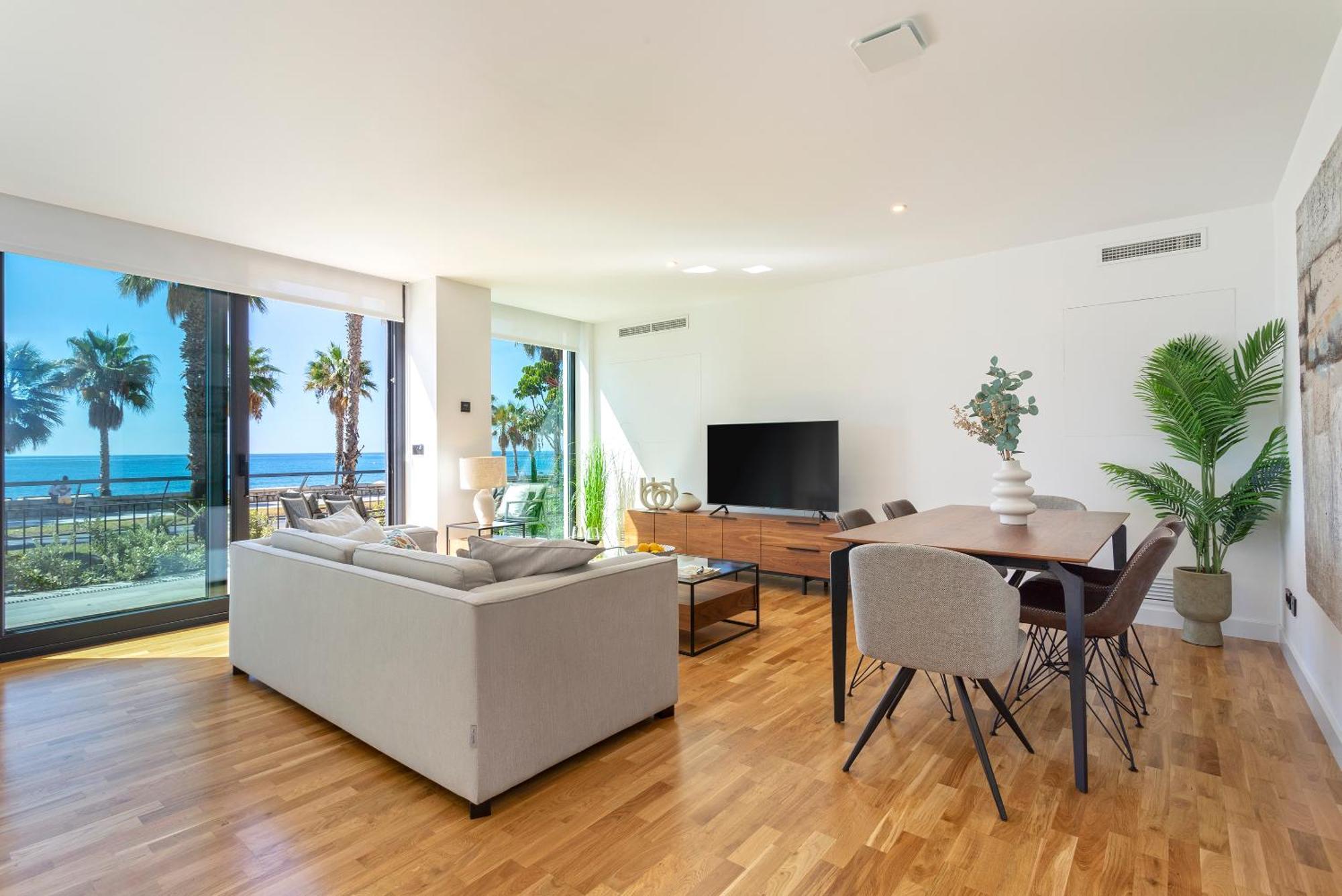 Malagueta Beach Front Luxury Apartment By Rent Me Malaga Bagian luar foto
