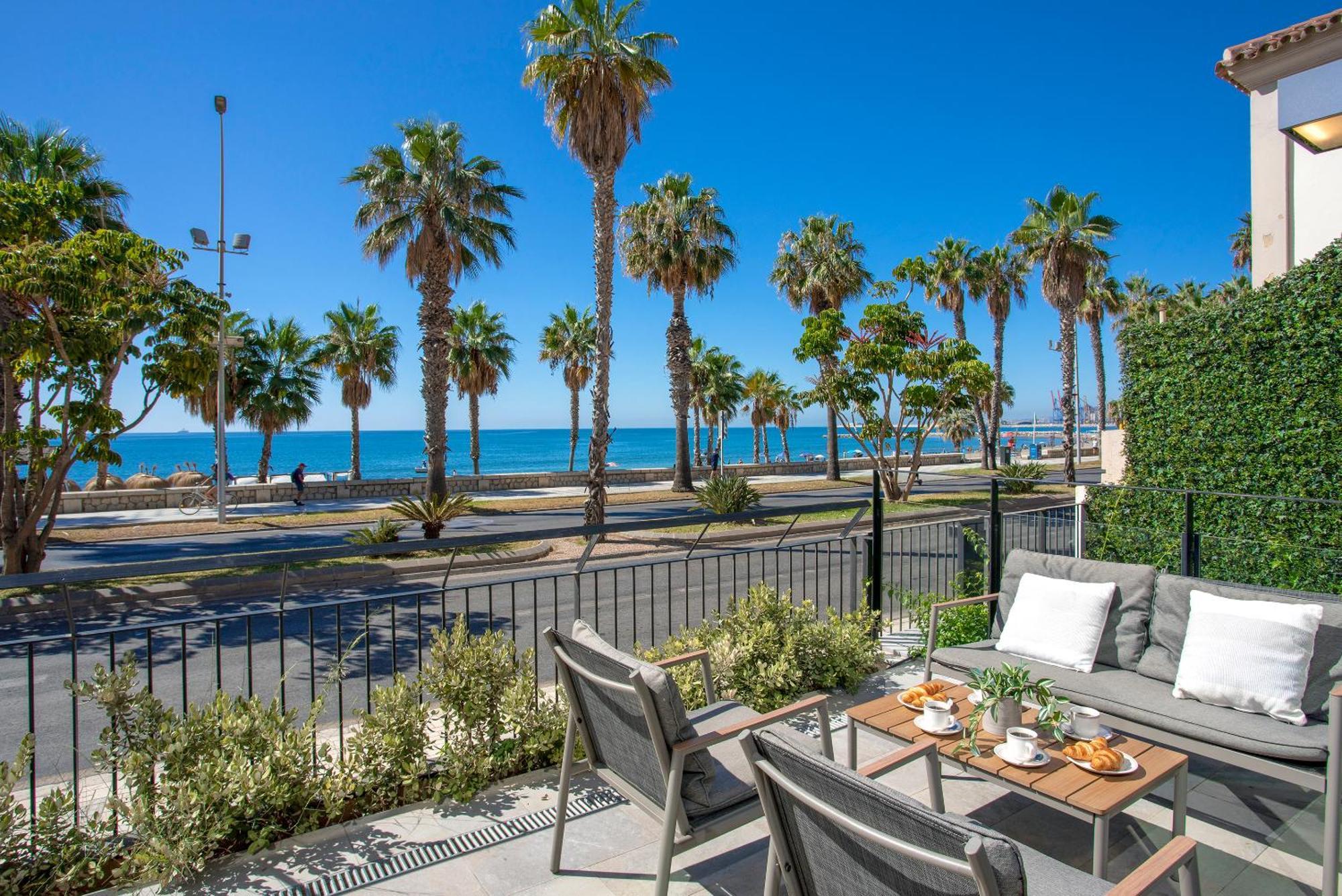 Malagueta Beach Front Luxury Apartment By Rent Me Malaga Bagian luar foto
