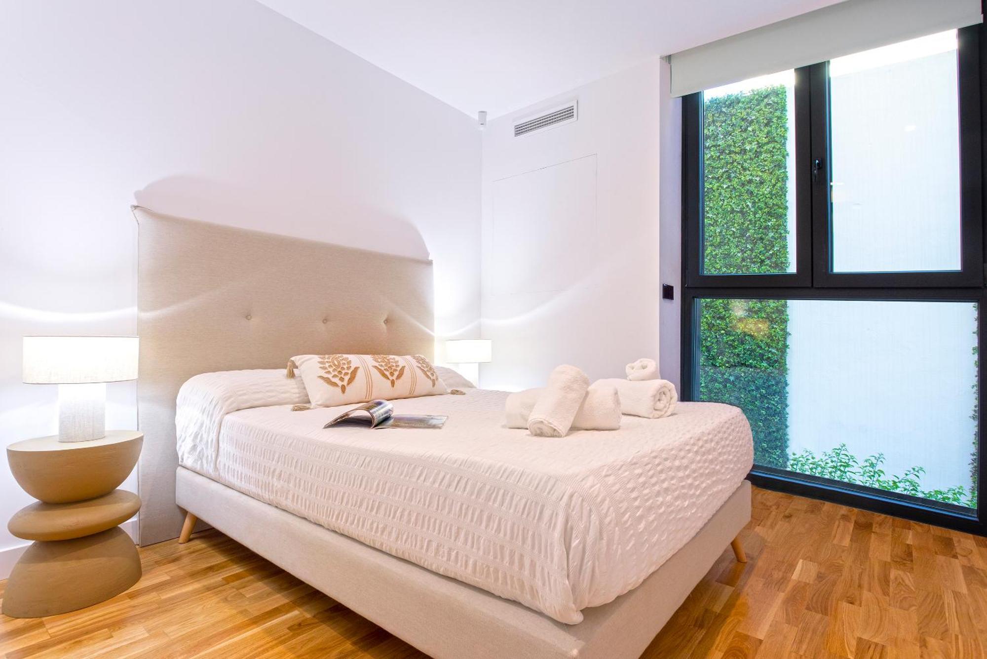 Malagueta Beach Front Luxury Apartment By Rent Me Malaga Bagian luar foto